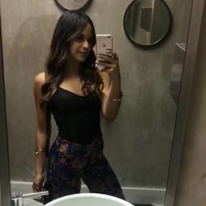 Meet your Posher, Andrea